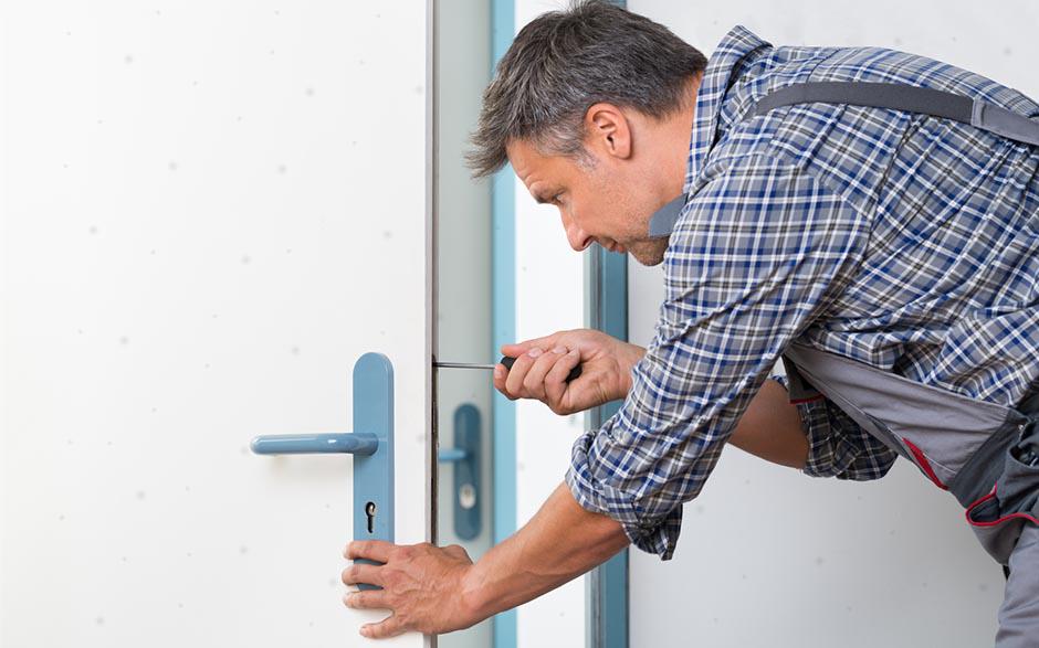 changer serrure porte pvc Argenteuil