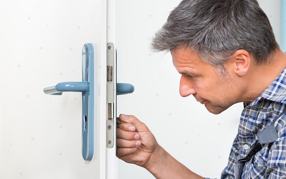 changer serrure porte pvc Argenteuil